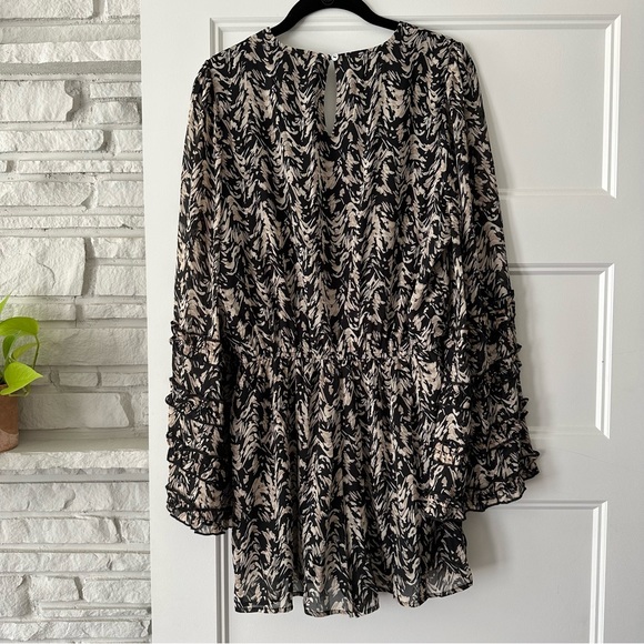 Entro long-sleeve skort romper - Picture 5 of 6